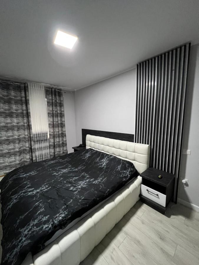 090 Area Appartement Tirana Buitenkant foto